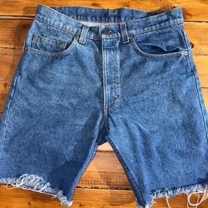 Vintage Levi's 505 Denim Shorts Mens 32x8.5 Blue Cut Off Raw Hem 1980s Dad Jorts